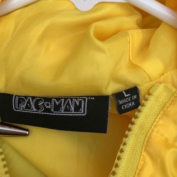 SOLD - Pac-Man windbreaker unisex size large - Picture 4 of 8